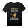 Alter Mann mit Giesskanne Garten Gärtner Schrebergarten T-Shirt - Lustiges Geschenk für Hobbygärtner, Rentner, Opa & Papa