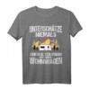 Unterschätze niemals einen alten Mann mit Wohnwagen T-Shirt  Lustiges Geschenk für Camper, Wohnwagenfahrer & Geburtstagsüberraschung