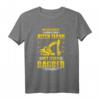 Alter Mann mit Bagger Baggerfahrer lustig Spruch Geschenk T-Shirt  Perfekt für Geburtstag, Weihnachten & Baustellenfans