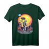 Astronaut Finding Mushrooms - Lustiges und cooles Natur- und Magie-Design T-Shirt für Pilz-Fans und Naturliebhaber