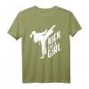 Kick Like A Girl Karate Kickboxen Girl T-Shirt - Motivations- und Sportshirt für junge Karate- und Kickbox-Mädchen, ideales Geschenk für Geburtstage & Feiertage