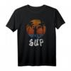 Herren SUP Shirt mit Sonnenuntergang und Palmen - Trendiges Stand Up Paddle T-Shirt für Wassersportler, Urlaub & Freizeit