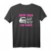Frau liebt ihren LKW-Fahrer Shirt - Lustiges Fernfahrer T-Shirt für Berufskraftfahrer, Trucker & Geburtstagsgeschenk