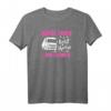 Frau liebt ihren LKW-Fahrer Shirt - Lustiges Fernfahrer T-Shirt für Berufskraftfahrer, Trucker & Geburtstagsgeschenk