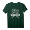 Die Garage Ruft Kfz Mechaniker Schrauber Auto Mechaniker T-Shirt  Perfektes Geschenk für Hobby Schrauber, Oldtimer Fans & Werkstattteams