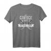 Die Garage Ruft Kfz Mechaniker Schrauber Auto Mechaniker T-Shirt  Perfektes Geschenk für Hobby Schrauber, Oldtimer Fans & Werkstattteams