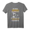 Herren T-Shirt mit Spruch 'So viele Baggerfahrer und ausgerechnet ich bin der Schönste'  Lustiges Baustellen-Design als Geschenk für Baggerfahrer, Bauarbeiter & Handwerker
