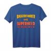 Baggerfahrer T-Shirt mit Spruch 'weil Superheld kein offizieller Beruf ist'  Lustiges Geschenk für Baggerführer zum Geburtstag oder Weihnachten