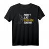 Apres Ski Skilehrer Skihase Snowboard Wintersport Geschenk T-Shirt - Lustiges Winterurlaub Outfit mit 'Dont Eat Yellow Snow' Motiv