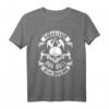 Dachdecker T-Shirt mit Zunftwappen - Handwerker Geschenk für Zimmerer, Tischler, Schreiner & Bauhandwerker