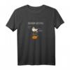 Lustiges schwarzes & weißes Chicken Hühnert-Shirt - Humorvolles Lifestyle T-Shirt für Tierliebhaber & Freunde lustiger Sprüche