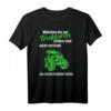 Mädchen die auf Traktoren stehen Landwirt Bauer T-Shirt  Perfektes Geschenk für Tractor Fans und Landwirtschafter