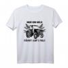 Landwirt T-Shirt mit Spruch »Nur ein Held fährt aufs Feld«  Lustiges Bauern-Shirt für Traktorliebhaber, Viehzüchter, Geburtstags- & Weihnachtsgeschenk
