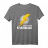 Elektriker Meister der Spannung T-Shirt  Lustiges Geschenk für Elektroniker, E-Auto Fahrer & Elektromobilitätsfans zum Geburtstag, Weihnachten & Vatertag