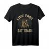 Funny Racoon Live Fast Eat Trash T-Shirt  Lustiges Tiermotiv für Humor- und Tierliebhaber