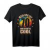 Mein Opa ist 70 und richtig cool - Lustiges Geburtstags T-Shirt für Großvater zum 70. Geburtstag