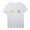 Tennis und Bier Darum bin ich hier - Lustiges Tennis Spieler T-Shirt für Vereins- und Freizeitspieler, perfekt als Geschenk zum Geburtstag oder Weihnachten