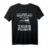 Panzerfahrer Tiger In Freier Wildbahn T-Shirt  Das perfekte Design für Panzerfans und Militärliebhaber