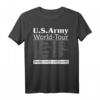 U.S. Army World Tour T-Shirt  Stolze Militärmutter mit Flagge, patriotische Kleidung für Familien und Veteranen