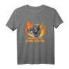 Schweißer T-Shirt mit Spruch 'Welding is like sewing with fire'  Lustiges Design für Schweißer und Metallarbeiter