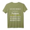 Leg Dich Niemals Mit Einem Postboten An Spruch T-Shirt  Lustiges Geschenk für Briefträger & Paketzusteller