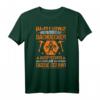 Überarbeiteter Dachdecker T-Shirt mit Spruch - Lustiges Berufskleidung für Dachdecker & Handwerker