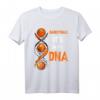 Basketball It's In My DNA T-Shirt  Lustiges Teamsport Geschenk für Basketballfans und Spieler zu Geburtstag, Weihnachten, Vatertag & mehr