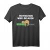 Faultierdruck Motivation wird geladen T-Shirt für Damen  Lustiges Schlaf-Design für Morgenmuffel & Nachteulen