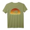 Vintage Sonne Snowboard T-Shirt - Retro Snowboard Design im Distressed Look, ideales Geschenk für Snowboarder, Fans der 70er & 80er Jahre, Geburtstags- & Weihnachtsgeschenk