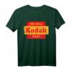 Vintage 'We Sell Kodak Film' Retro Fotografie T-Shirt mit klassischem Schnitt & doppelter Nähte