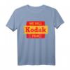 Vintage 'We Sell Kodak Film' Retro Fotografie T-Shirt mit klassischem Schnitt & doppelter Nähte
