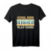 HapBunny - Cool Kids play Chess T-Shirt mit Schachfiguren, ideales Geschenk für Schachfans und Hobby-Spieler
