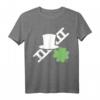 Schornsteinfeger T-Shirt mit Ladder und Glückssymbol - Klassisch geschnitten, langlebig, perfekt für Chimney Sweep Profis