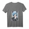 Kawaii Anime Neko Katze Mädchen T-Shirt mit V-Ausschnitt - Pastel Otaku Design, perfekt als Geschenk für Anime- und Manga-Fans