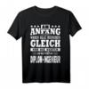 Am Anfang Waren Alle Menschen Gleich Diplom-Ingenieur T-Shirt  Lustiges Spruch-Shirt für Ingenieure, Absolventen & Abschlussfeier