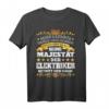 Lustiges Seine Majestät Der Elektriker Elektroniker Spruch T-Shirt  Originelles Geschenk für Elektriker, Elektroniker & Elektrotechniker zu Geburtstag, Weihnachten & Vatertag