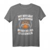 Mit der Säge in den Händen Werden Helden zu Legenden - Holz T-Shirt für Holzarbeiter, Waldarbeiter & Holzfreunde als Geschenk