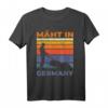Mäht in Germany Gartenarbeit Landschaftsgärtner Rasenmäher T-Shirt  Lustiges Motiv für Hobbygärtner, Landschaftsgärtner & Rasentraktor-Fahrer