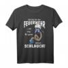 Lustiges Feuerwehr-Mann T-Shirt: ich zeig meinen Schlauch  Coole Feuerwehrbekleidung für aktive Feuerwehrleute, Feuerwehrfans und als Geschenk zum Geburtstag, Vatertag oder für den Feuerwehrmann jeden Alters
