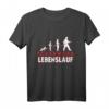 Feuerwehr Lebenslauf T-Shirt  Lustiges Geschenk für Feuerwehrleute, Familien & Alltagshelden mit Spruch 'Tatü Tata die Feuerwehr ist da!'