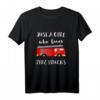 Just A Girl Who Loves Fire Trucks Feuerwehrfrau T-Shirt  Perfektes Geschenk für Feuerwehrfrauen & Rettungskräfte