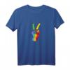 Love Peace Hands T-Shirt mit Regenbogen Herz für Gleichheit, Pride & Stolz  Klassisch geschnitten, doppelt genähter Saum