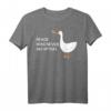 Angry Goose With Knife T-Shirt - Lustiges Meme-Shirt mit Spruch 'Peace Was Never An Option' für Meme-Fans und Tierliebhaber