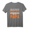 Dachdecker Papa cooler Spruch Geschenkidee - Handwerker T-Shirt für Meister, Azubi & Kollegen, ideal zu Vatertag & Geburtstag