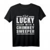 Schornsteinfeger T-Shirt Geschenk - Glücksbringer Spruch für Kaminkehrer & Handwerker, lustiges Berufskleidungsgeschenk für jeden Anlass