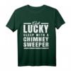 Schornsteinfeger T-Shirt Geschenk - Glücksbringer Spruch für Kaminkehrer & Handwerker, lustiges Berufskleidungsgeschenk für jeden Anlass