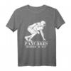 Pfannkuchen serviert täglich - Lustiges Football T-Shirt für Fans, Spieler, Trainer & Pancake Lovers für Spieltage & Training