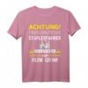 Überarbeiteter Staplerfahrer Gabelstapler T-Shirt mit Spruch - Lustiges Logistik Berufskleidung für Lagerarbeiter & Fachlageristen