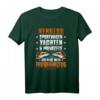 Lokführer T-Shirt - Berufsthema für Triebfahrzeugführer, Lokomotivführer & Eisenbahnfan mit Slogan 'Vergiss Sportwagen, Yachten & Privatjets - Ich habe mein Triebfahrzeug'