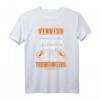 Lokführer T-Shirt - Berufsthema für Triebfahrzeugführer, Lokomotivführer & Eisenbahnfan mit Slogan 'Vergiss Sportwagen, Yachten & Privatjets - Ich habe mein Triebfahrzeug'